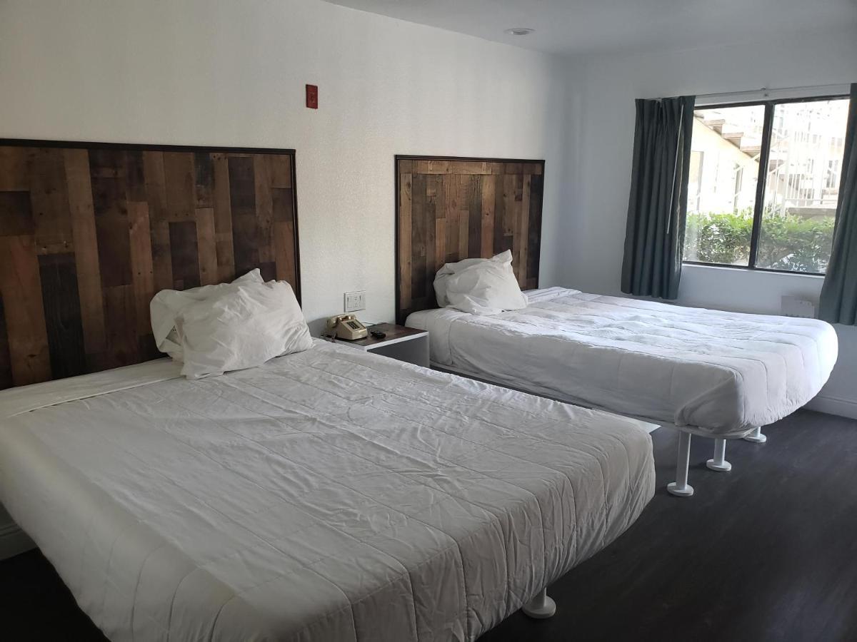 University Inn Fresno Kültér fotó